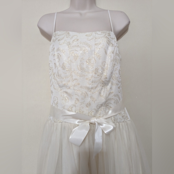 Dave and Johnny sleeveless  cream gold Dress women's size 13-14 - Picture 4 of 10